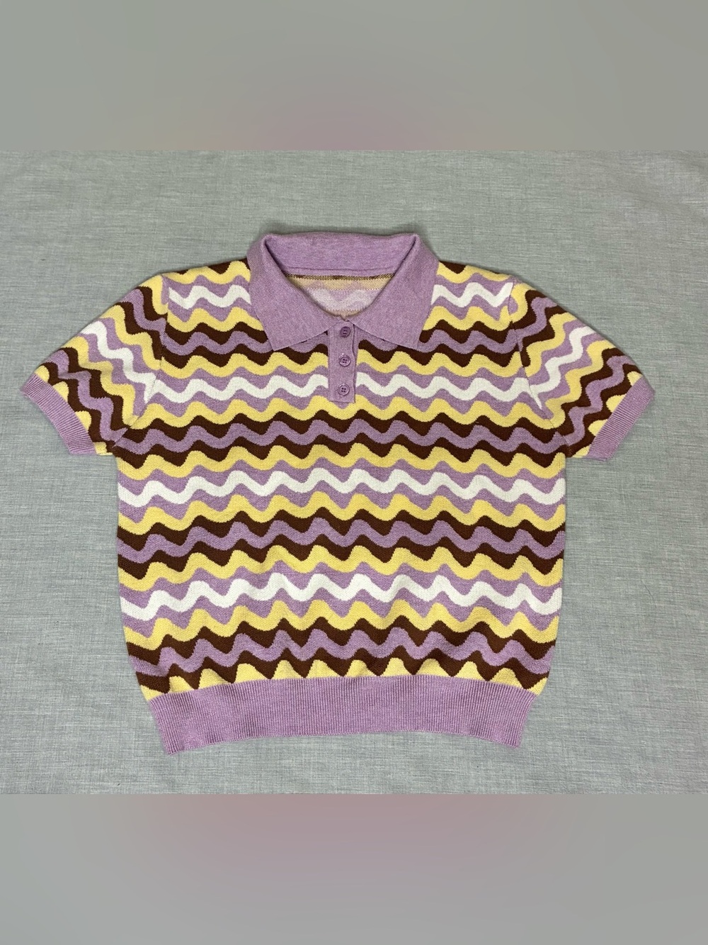 Cider Wave Pattern Knit Short Sleeve Polo in Lavender, Yellow & Brown